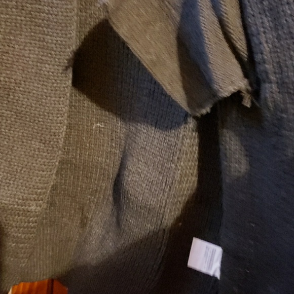 SWEATER / CARDIGAN - Picture 6 of 6